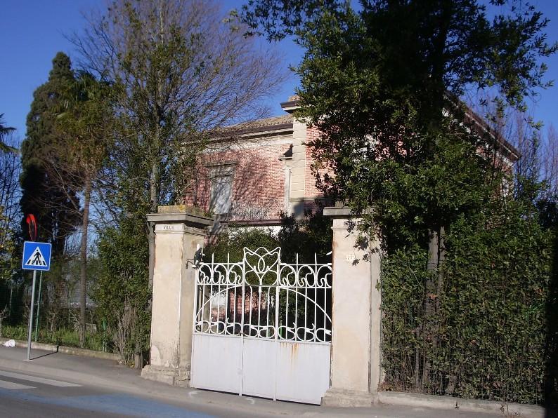 Villa Maria Bed & Breakfast, Corridonia, Marche Buitenkant foto
