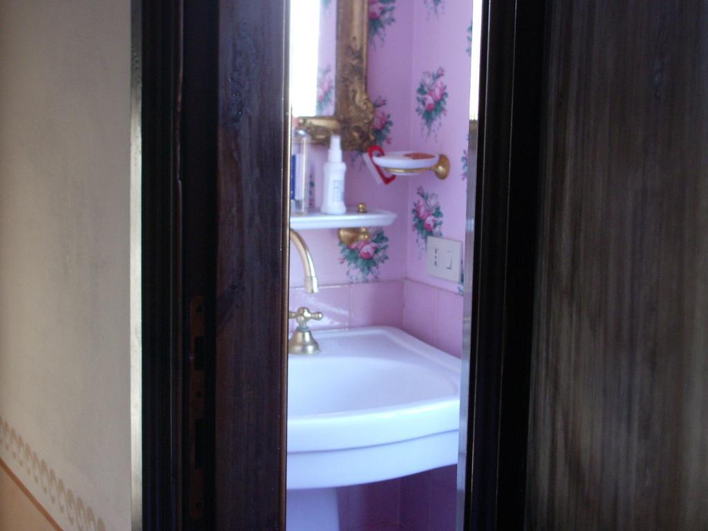 Villa Maria Bed & Breakfast, Corridonia, Marche Buitenkant foto